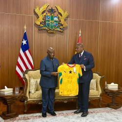 Foreign Minister Ablakwa presented President Boakai with an official Ghana national team jersey at the airport
