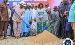 President Joseph Nyuma Boakai Sr. (right) and Julius Maada Bio (left) jointly break ground with ceremonial shovels at the 255-km Western Corridor road project in Liberia. Photo: Executive Mansion