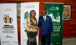 Liberia&#039;s Foreign Minister, H.E Mme. Sara Beysolow Nyanti (L) and Angola&#039;s Foreign Minister Téte António (R)